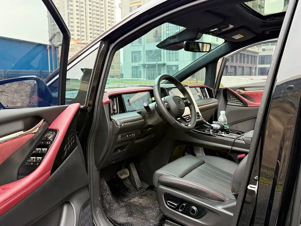 Заказать GAC Motor Trumpchi M8 2026 года за 5 665 389 ₽  из Китая