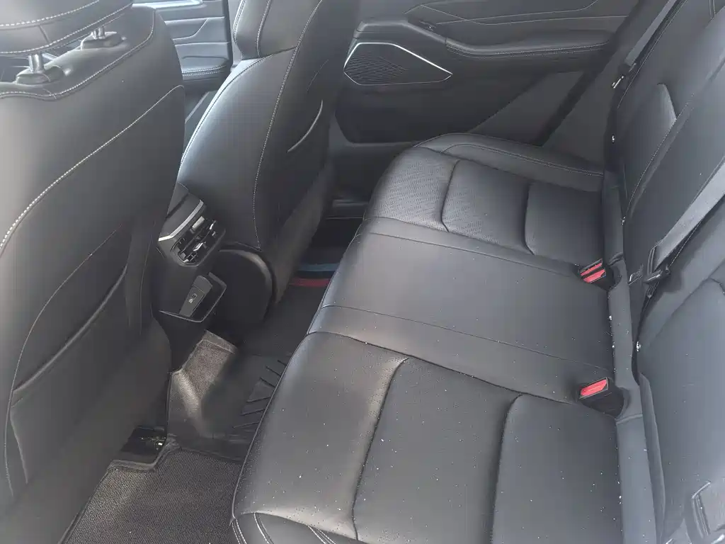 Geely Emgrand — миниатюра 5