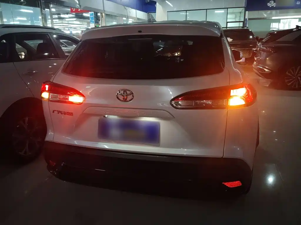 Toyota Frontlander — миниатюра 6
