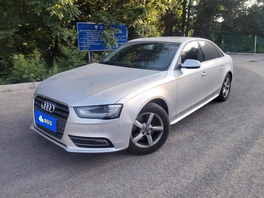 Audi A4L 2012