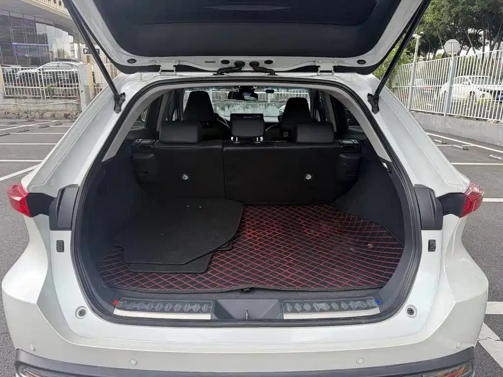 Toyota Harrier — миниатюра 17