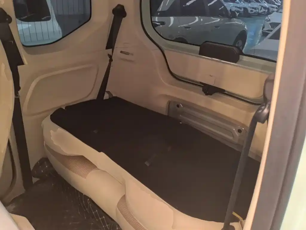 Wuling MINIEV — миниатюра 17