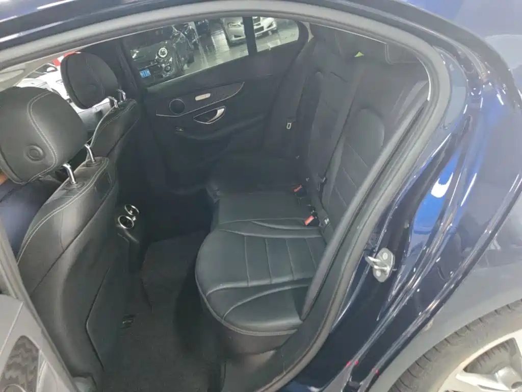 Mercedes-Benz C-Class — миниатюра 17