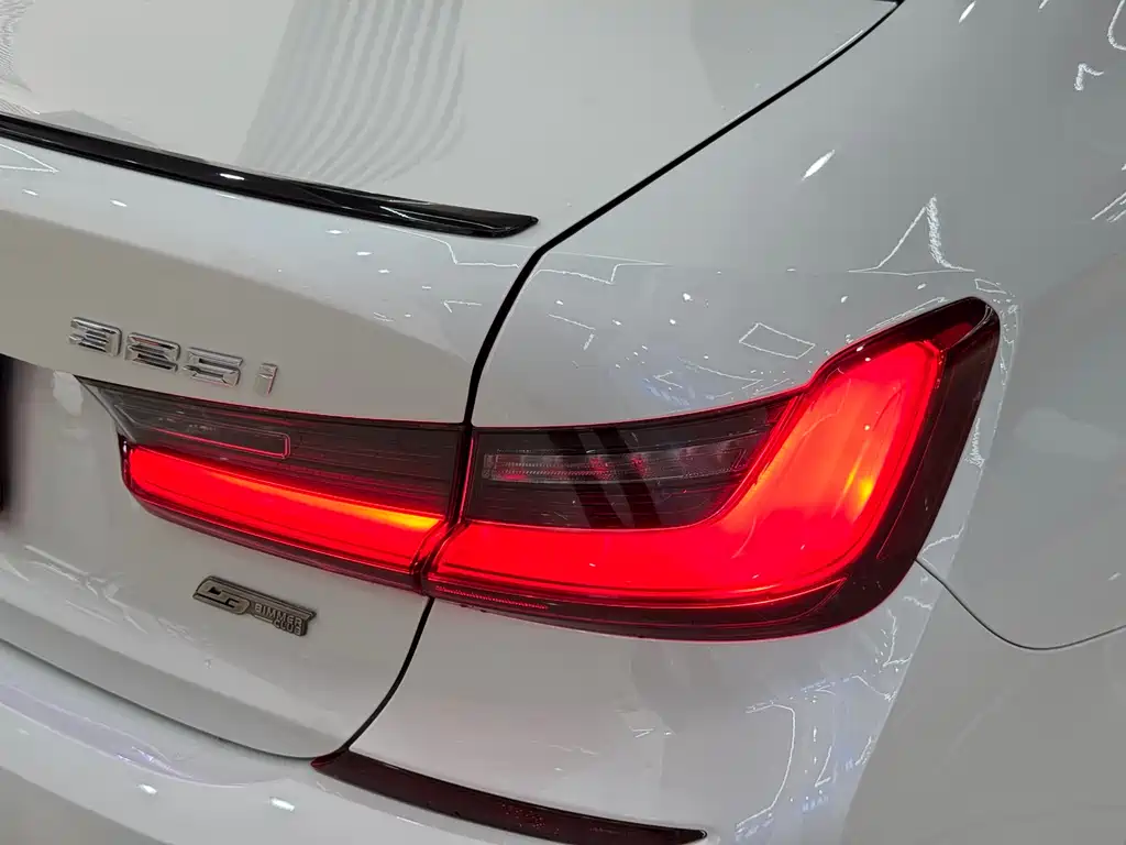 BMW 3 Series 3 2021 325i M Sport