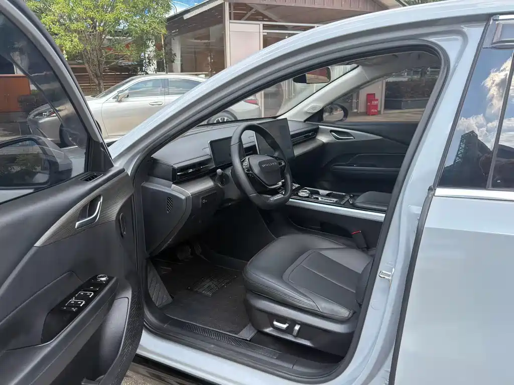 Wuling Xingguang — миниатюра 8