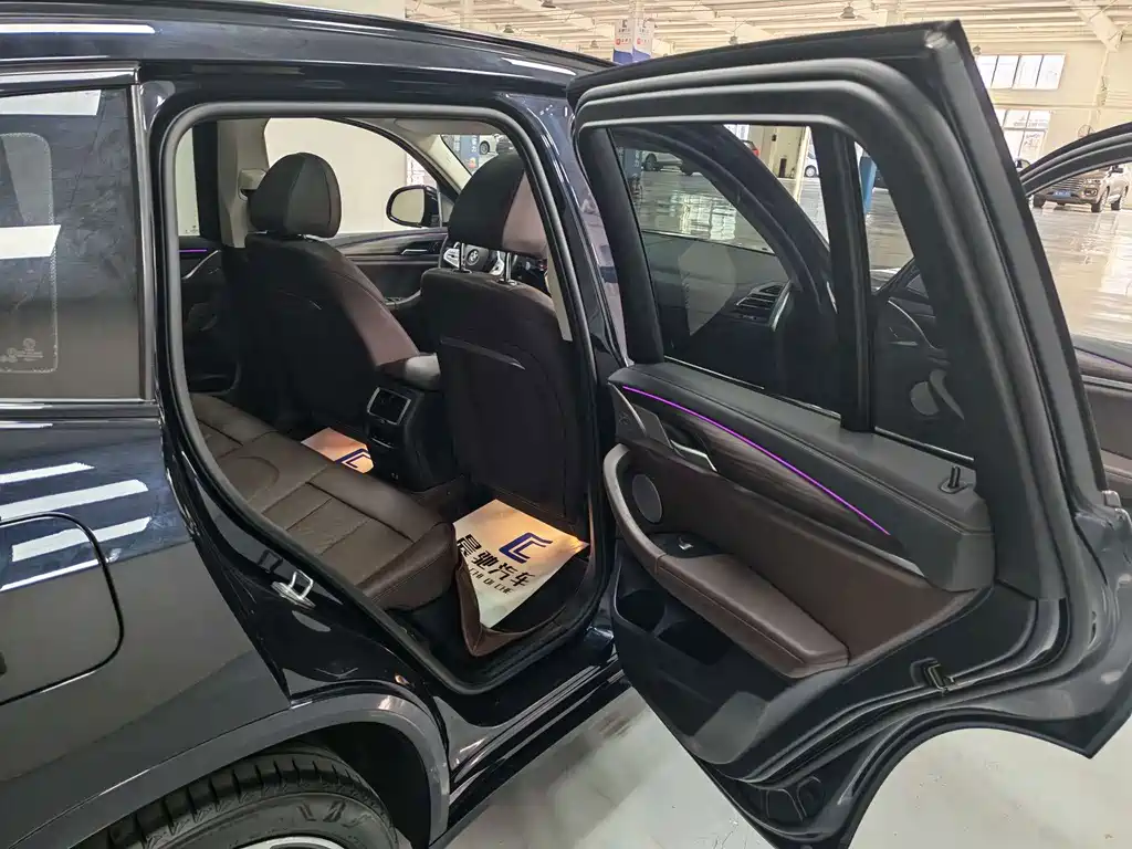 BMW X3 — миниатюра 11