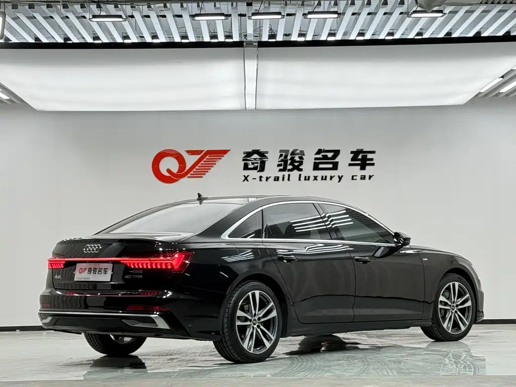 Audi A6L 2023 40 TFSI Luxury