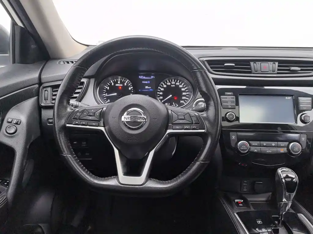 Nissan X-Trail — миниатюра 11