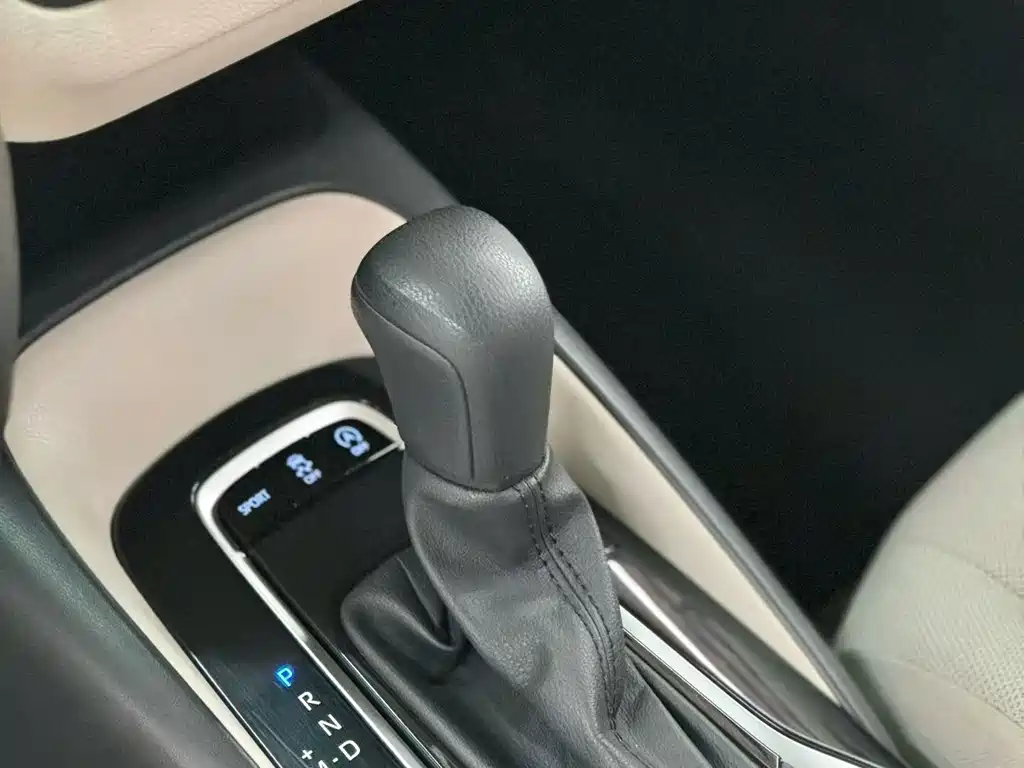 Toyota Corolla — миниатюра 5
