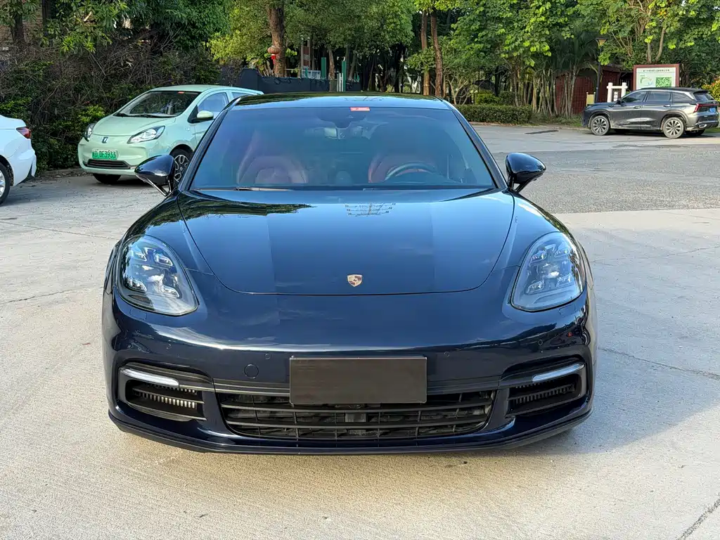 Porsche Panamera — миниатюра 2