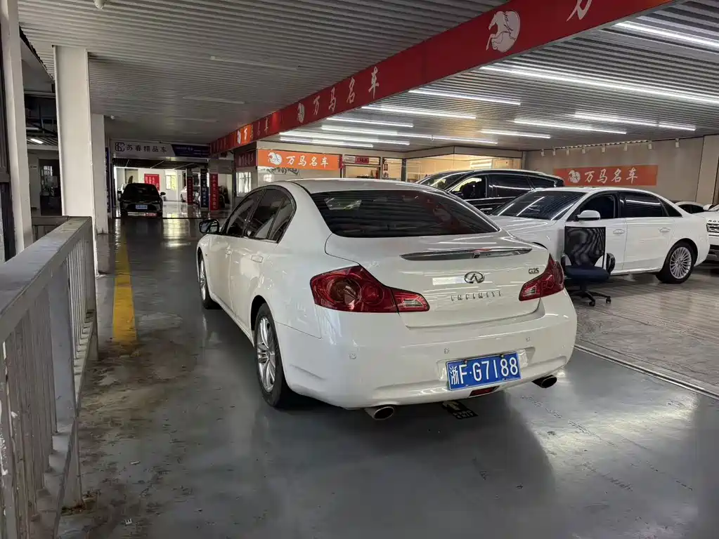 Infiniti G — миниатюра 9