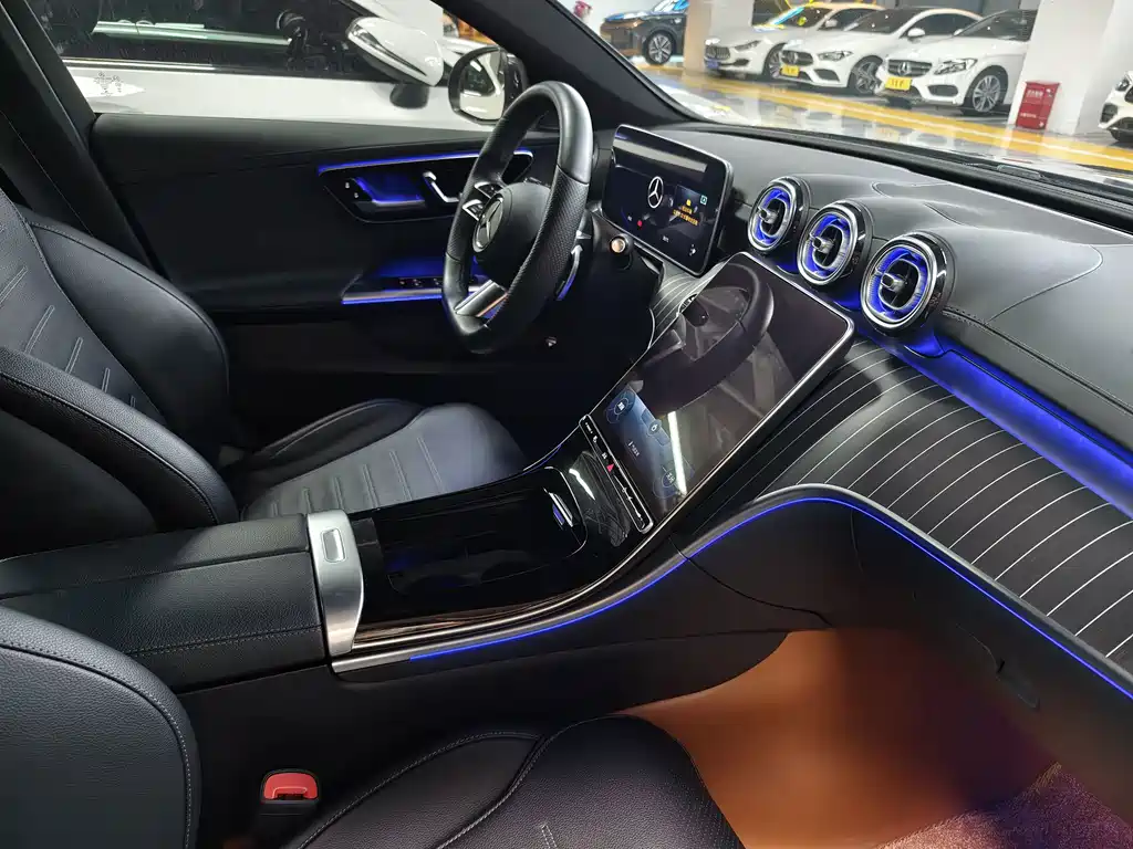 Mercedes-Benz C-Class — миниатюра 10