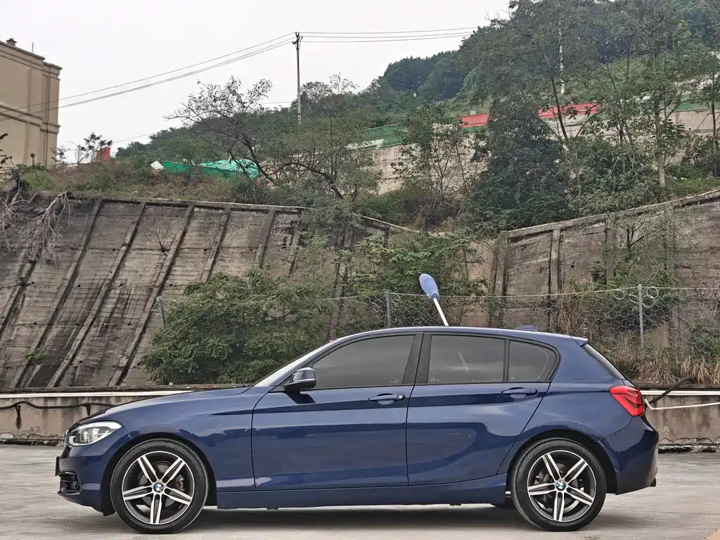BMW 1 Series (Import) — миниатюра 6