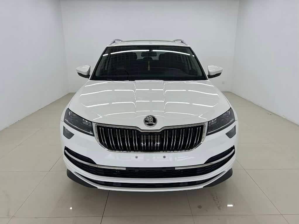 Skoda Karoq 1.4 л 2022 г. Белый, пробег 30000 км