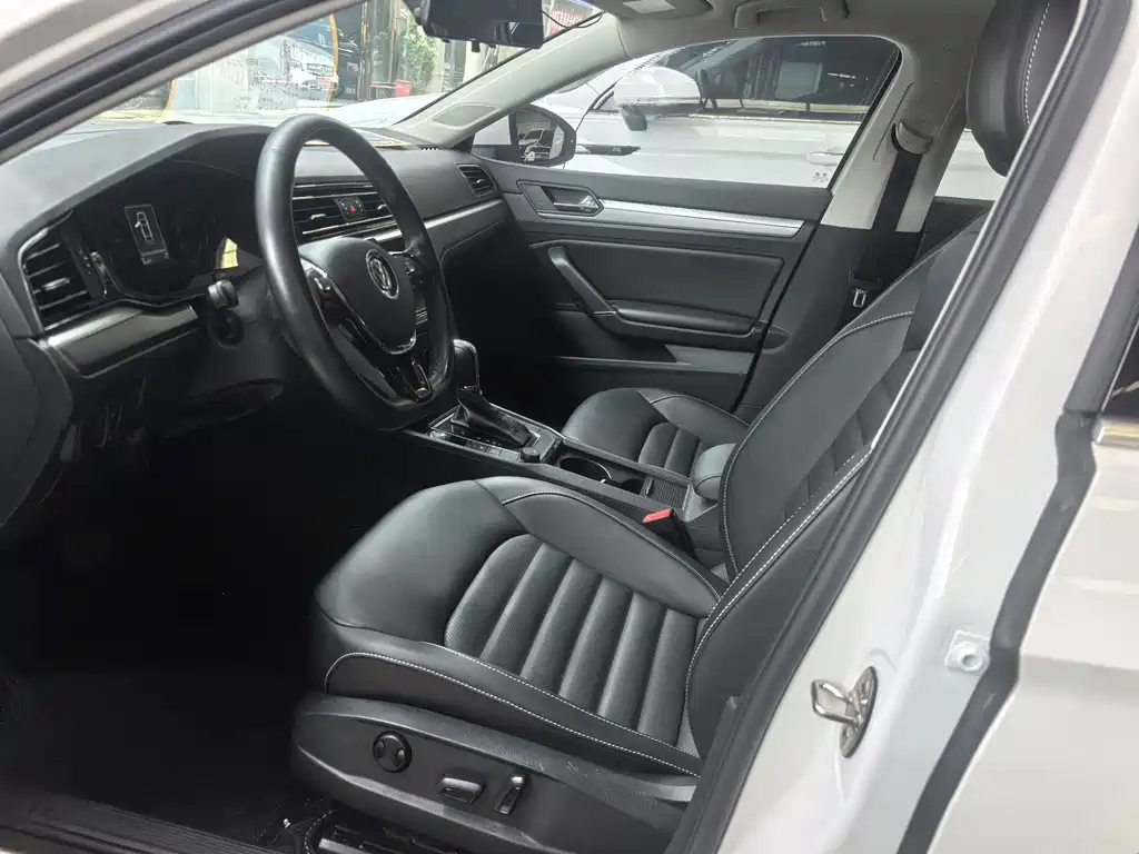 Volkswagen Lamando — миниатюра 4
