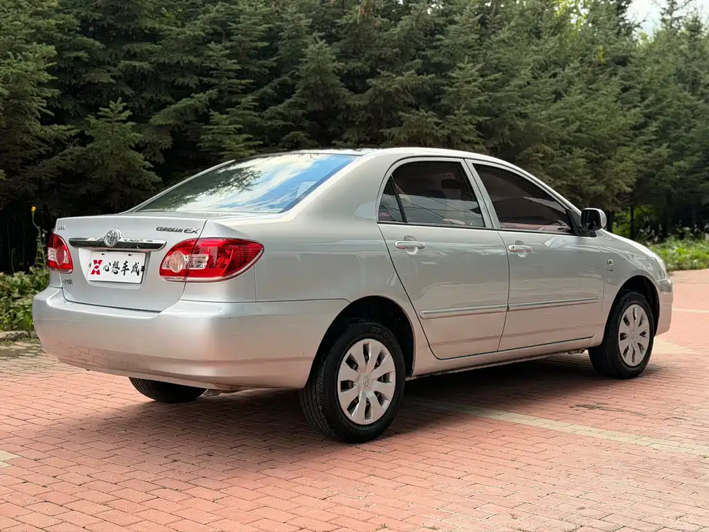 Toyota Corolla — миниатюра 7