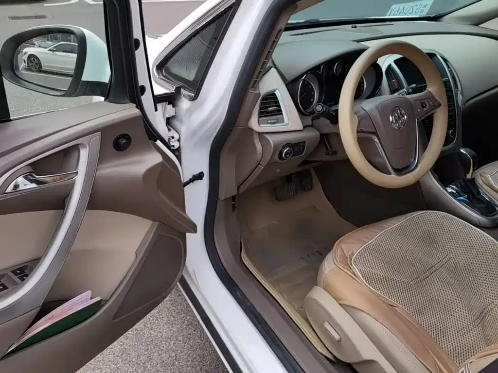 Buick Excelle — миниатюра 16