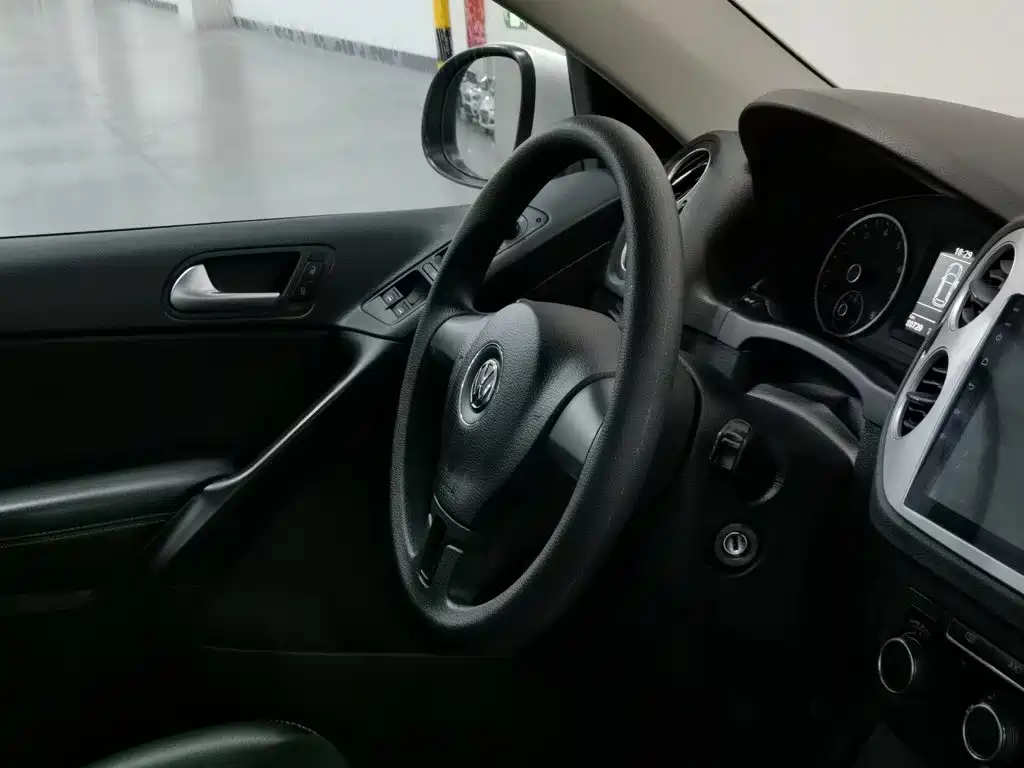 Volkswagen Tiguan — миниатюра 22