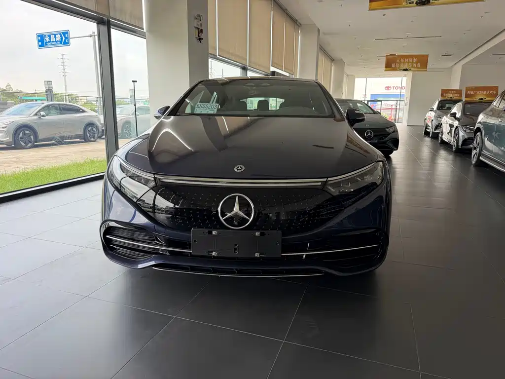 Mercedes-Benz EQS — миниатюра 2