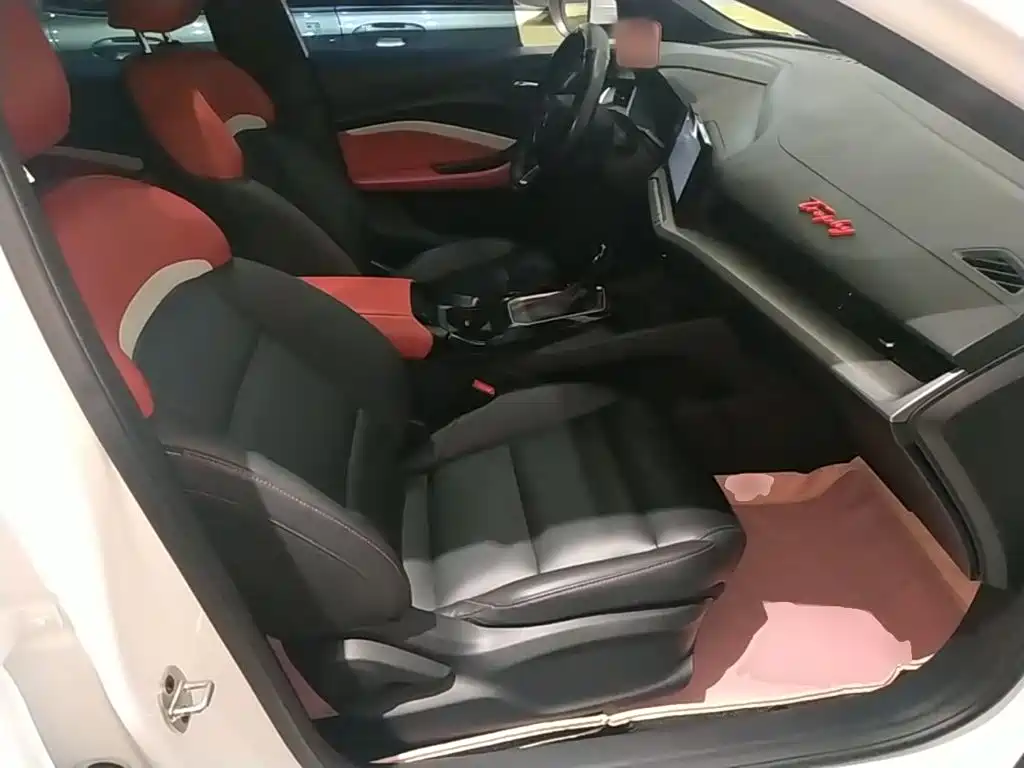 MG MG5 — миниатюра 25