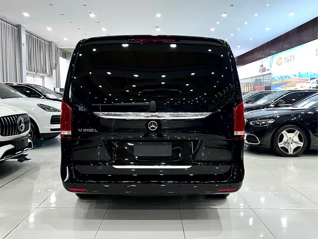Mercedes-Benz V-Class — миниатюра 5