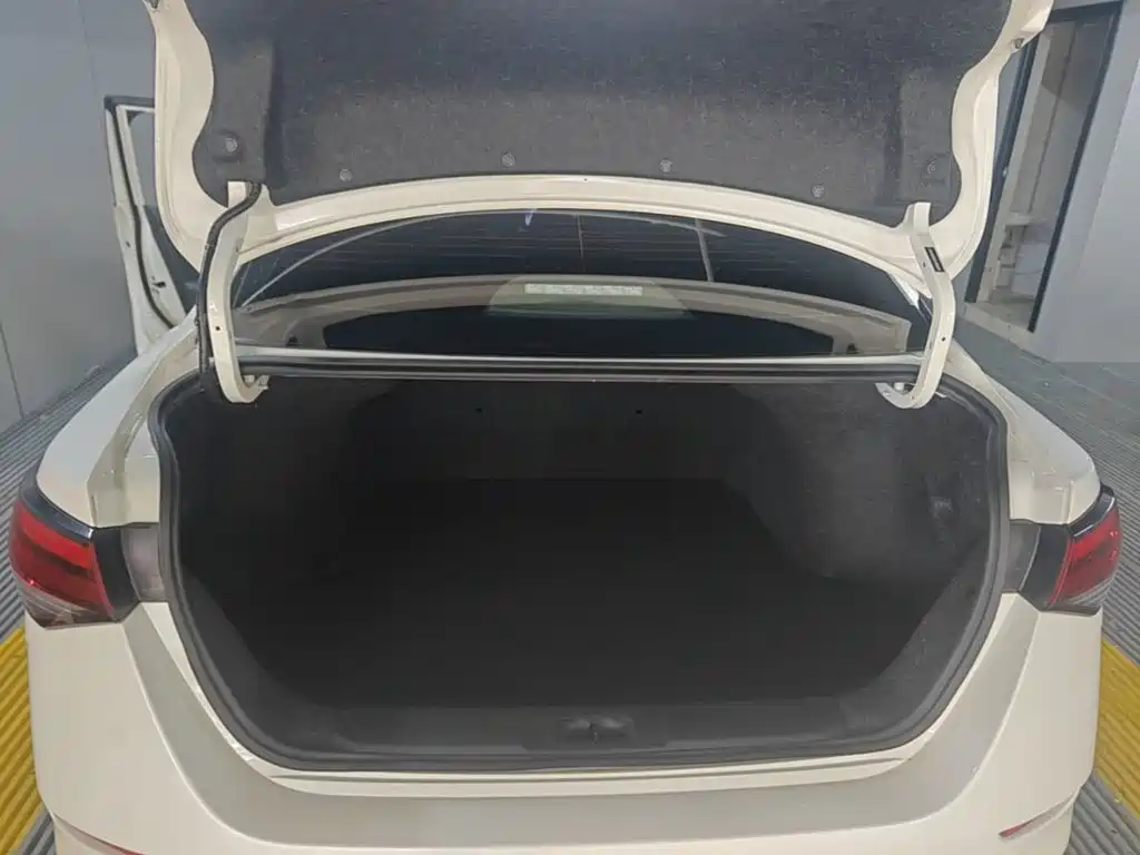 Nissan Sylphy — миниатюра 19