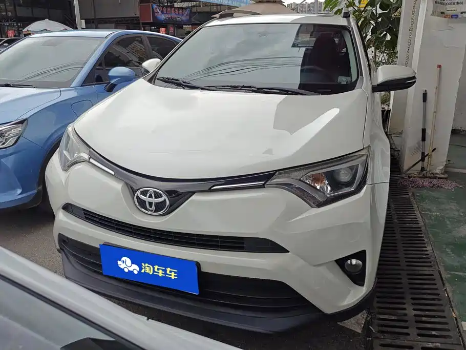 Toyota RAV4 — миниатюра 2