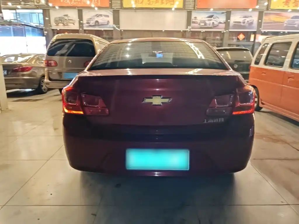 Chevrolet Cruze — миниатюра 6
