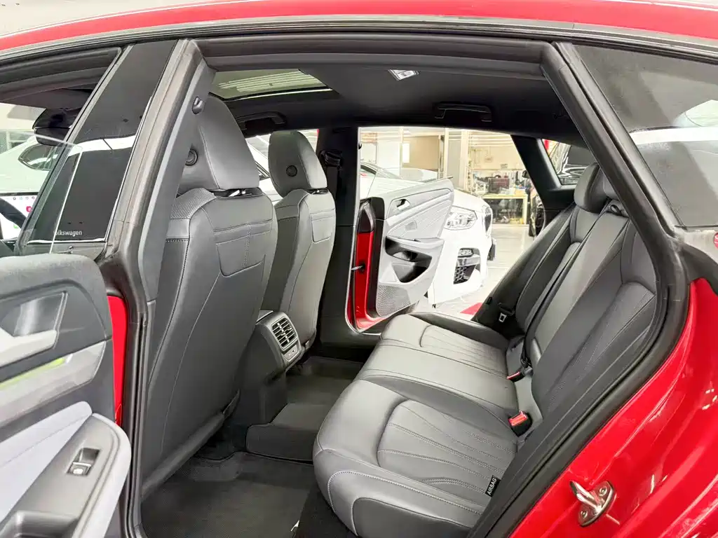 Volkswagen Lamando — миниатюра 8