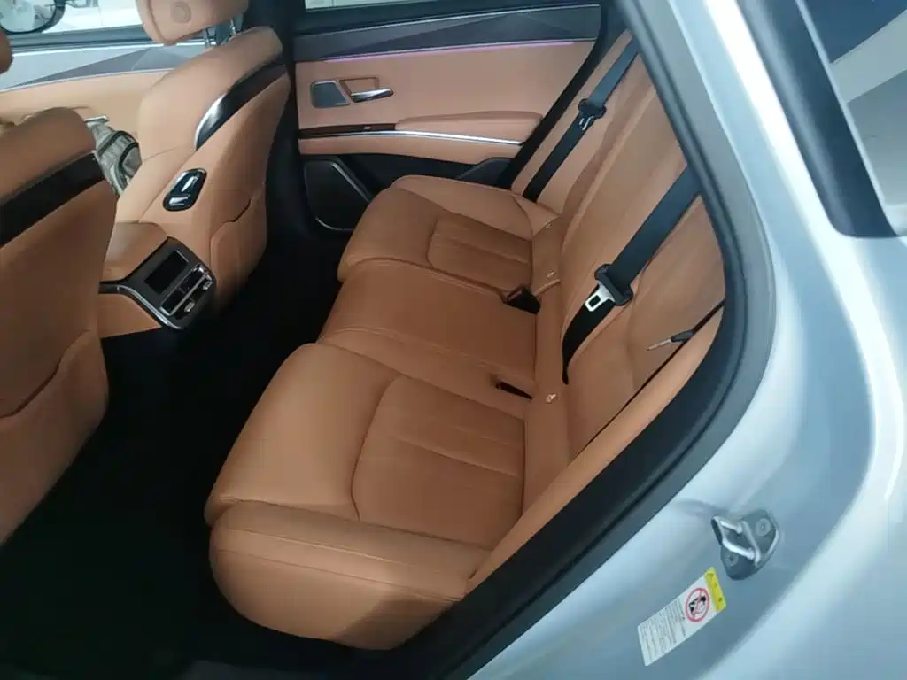 BYD Han L — миниатюра 17