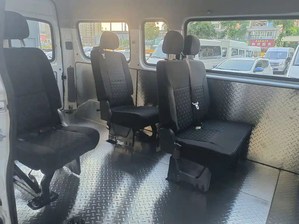 MAXUS V80 — миниатюра 5
