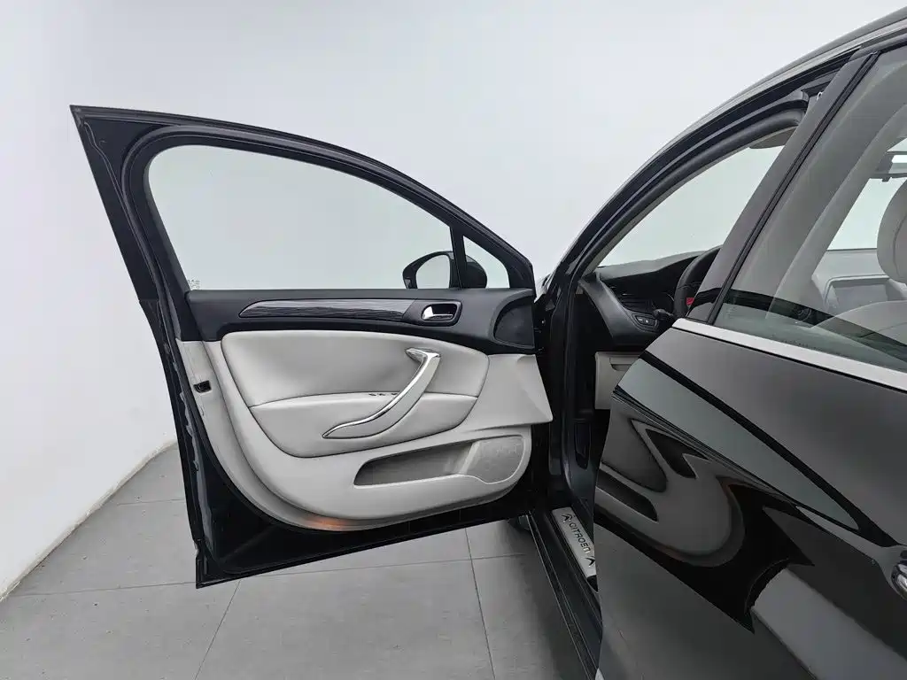 Citroen C5 — миниатюра 8