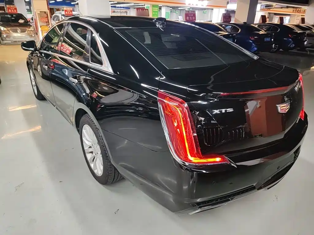 Cadillac XTS — миниатюра 5