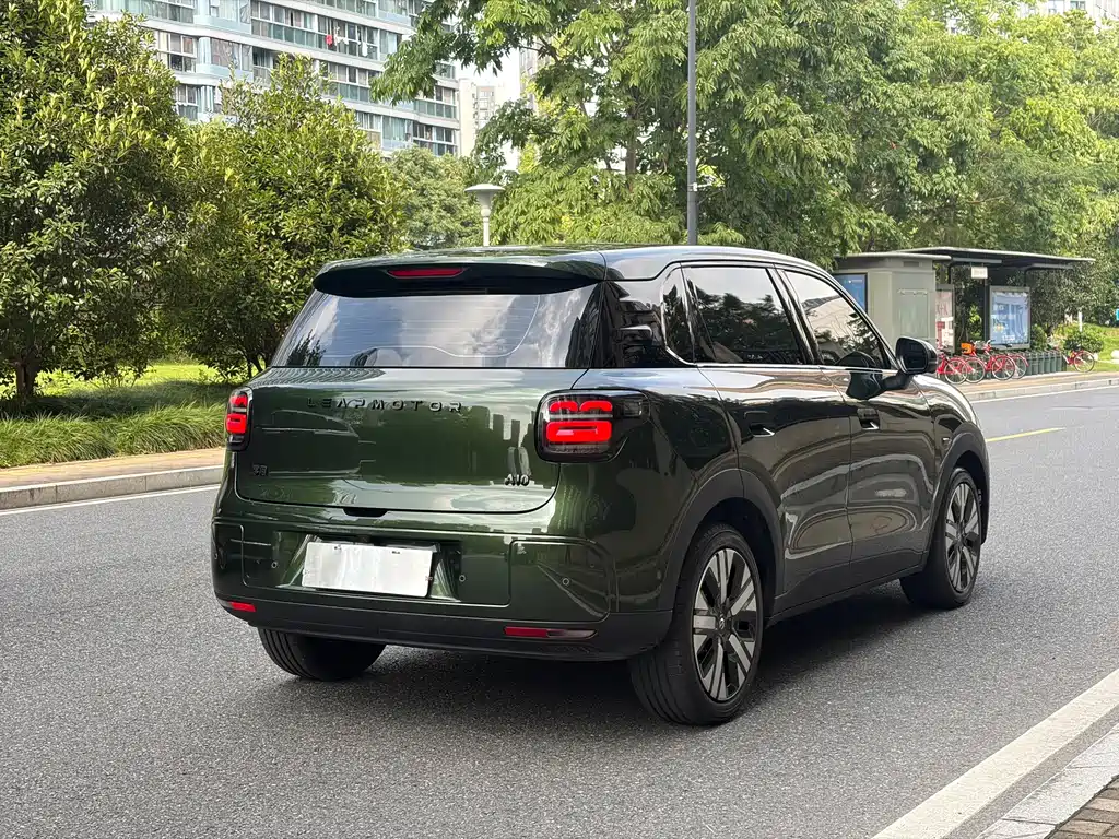 Leapmotor Leapmotor A10 — миниатюра 16