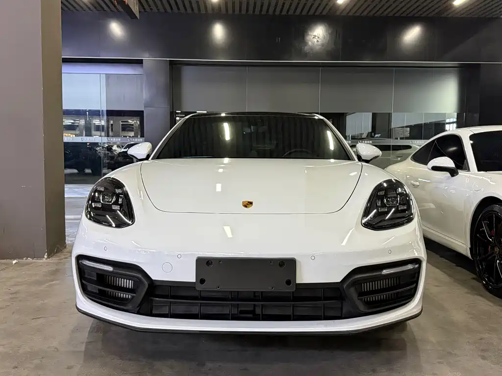 Porsche Panamera — миниатюра 2