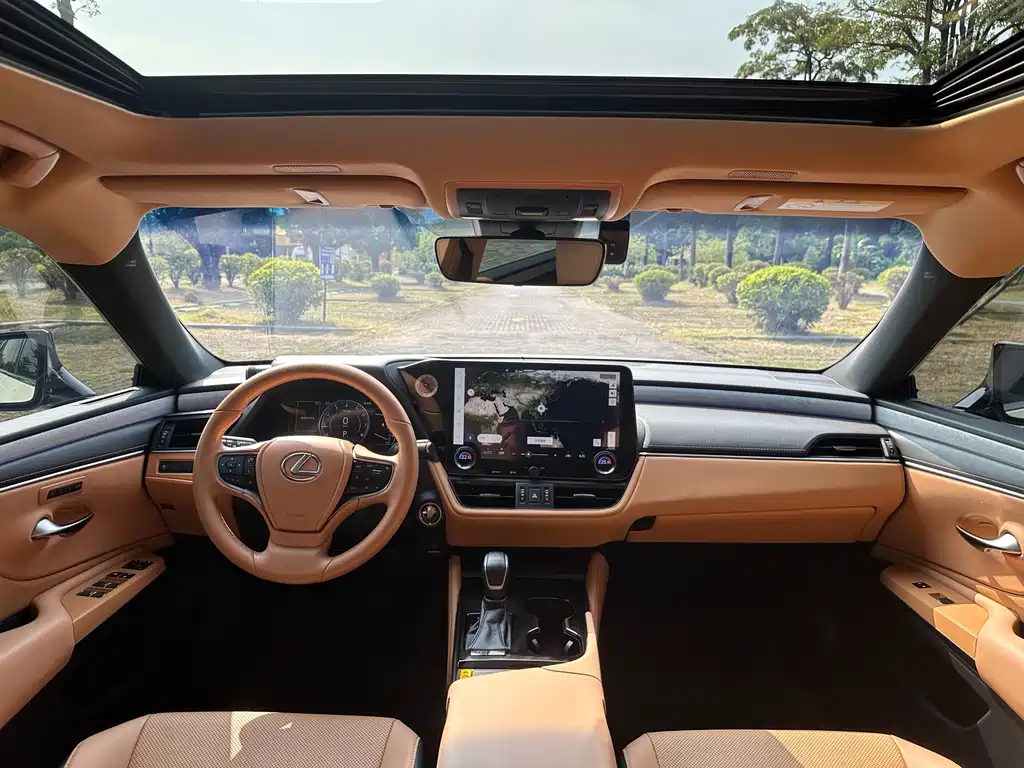 Lexus ES — миниатюра 17