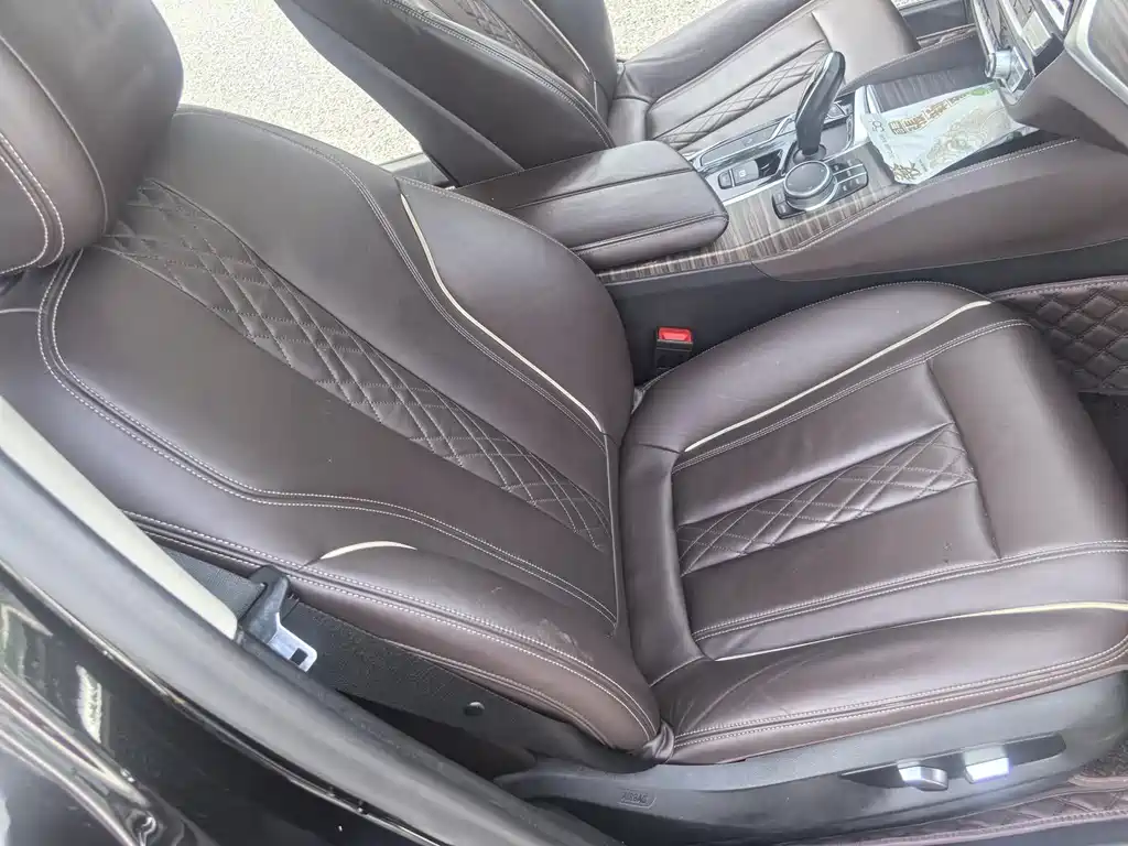 BMW 5 Series New Energy — миниатюра 23
