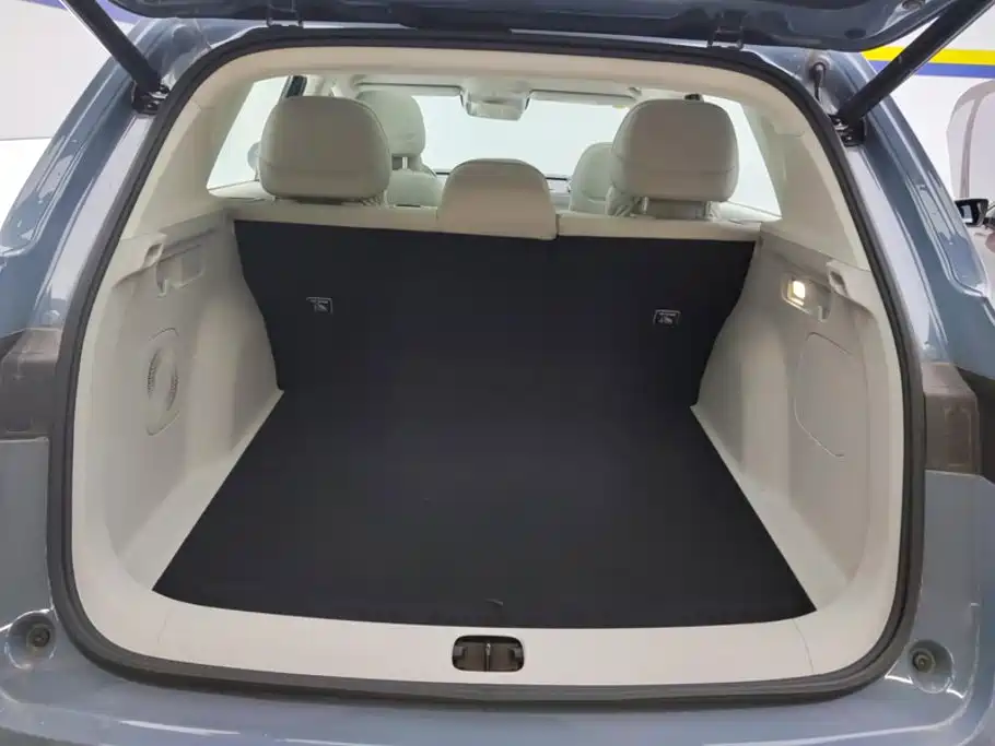 Leapmotor Leapmotor B10 — миниатюра 4
