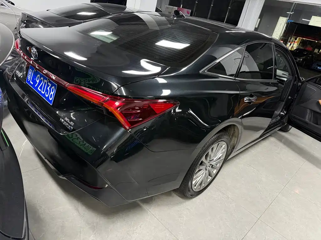 Toyota Avalon 2024 2.5L XLE Luxury