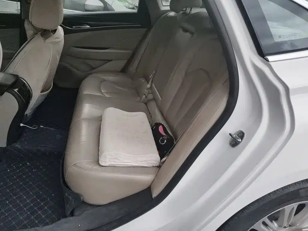 Buick LaCrosse — миниатюра 15