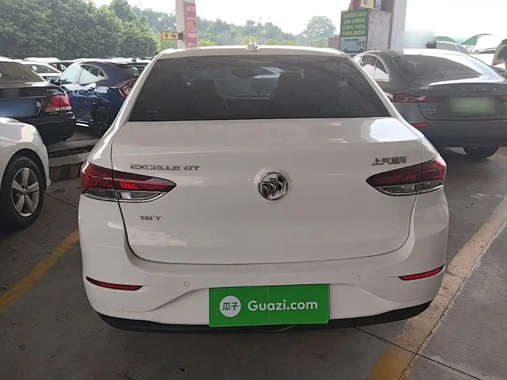 Buick Excelle — миниатюра 6