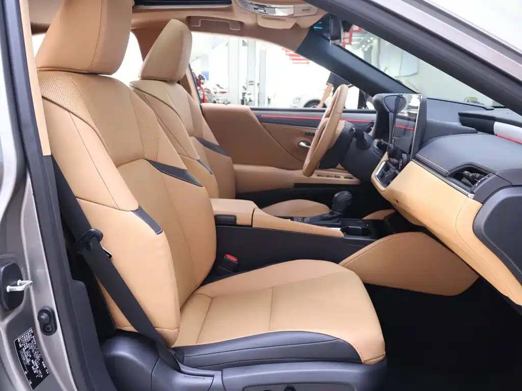 Lexus ES — миниатюра 21
