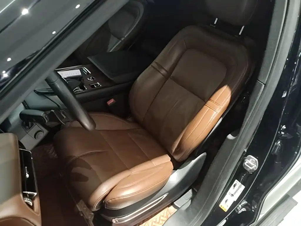 Lincoln Aviator — миниатюра 15