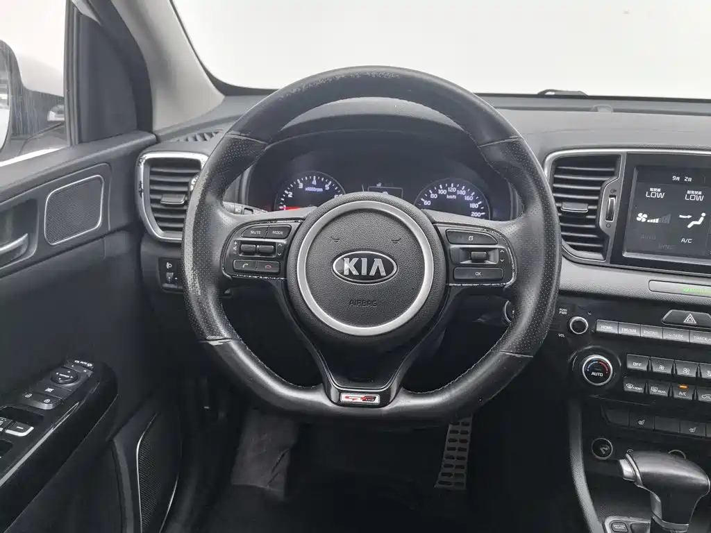Kia KX5 — миниатюра 11