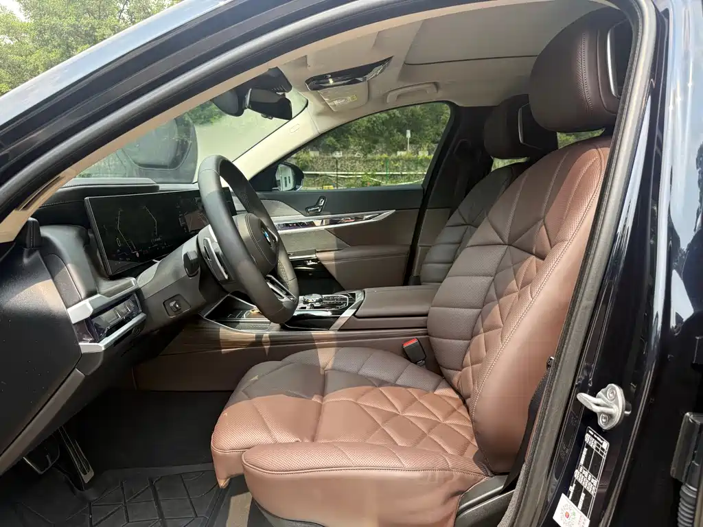 BMW 7 Series 7 2023 740Li Lead M Sport
