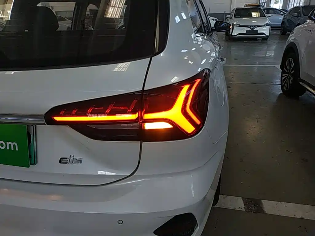 Roewe Ei5 — миниатюра 8