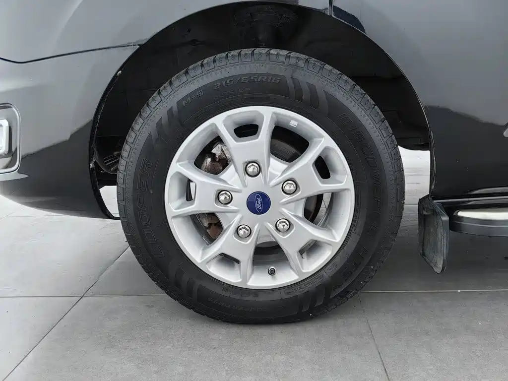 Ford Tourneo — миниатюра 17