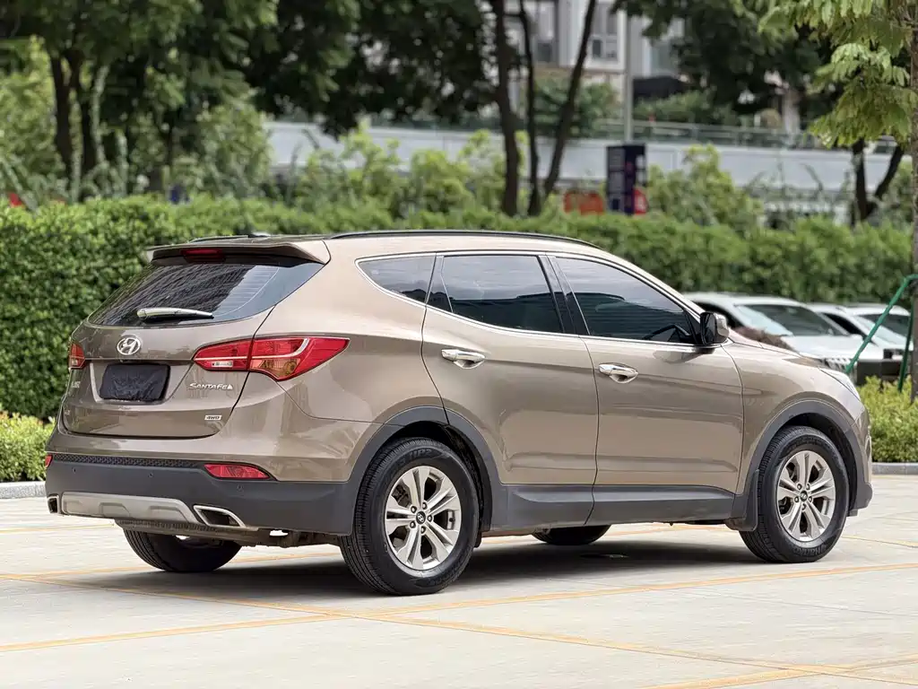 Hyundai Santa Fe — миниатюра 7