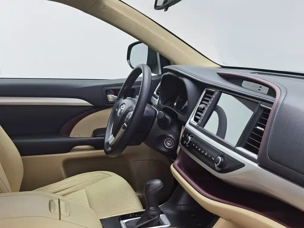 Toyota Highlander — миниатюра 22