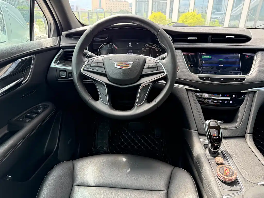 Cadillac XT5 — миниатюра 7